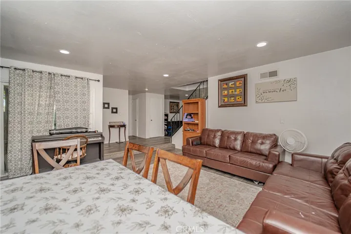 11321 Hart, Cypress, California 90630