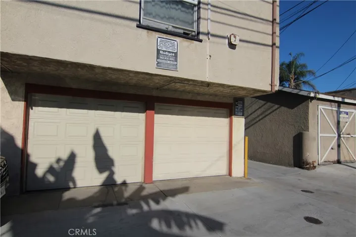 Garage for 429 Olive Ave