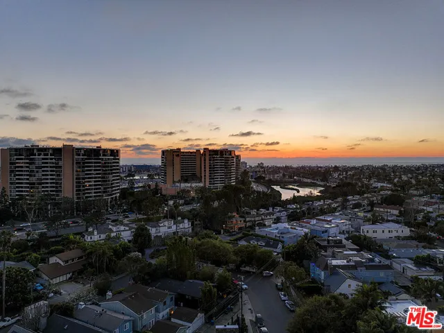 846 Dickson Street, Marina Del Rey, California 90292