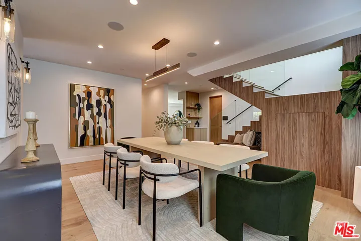 846 Dickson Street, Marina Del Rey, California 90292