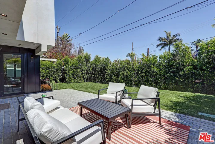 846 Dickson Street, Marina Del Rey, California 90292