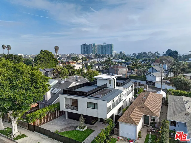 846 Dickson Street, Marina Del Rey, California 90292