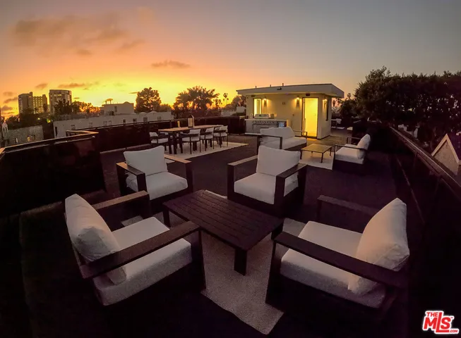 846 Dickson Street, Marina Del Rey, California 90292