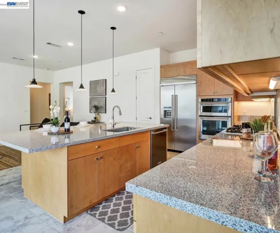 1749 Kilowatt Way 302, Fremont, California 94539