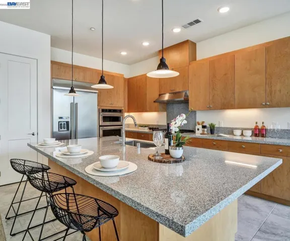 1749 Kilowatt Way 302, Fremont, California 94539