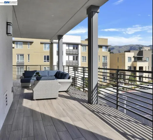 1749 Kilowatt Way 302, Fremont, California 94539
