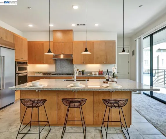 1749 Kilowatt Way 302, Fremont, California 94539