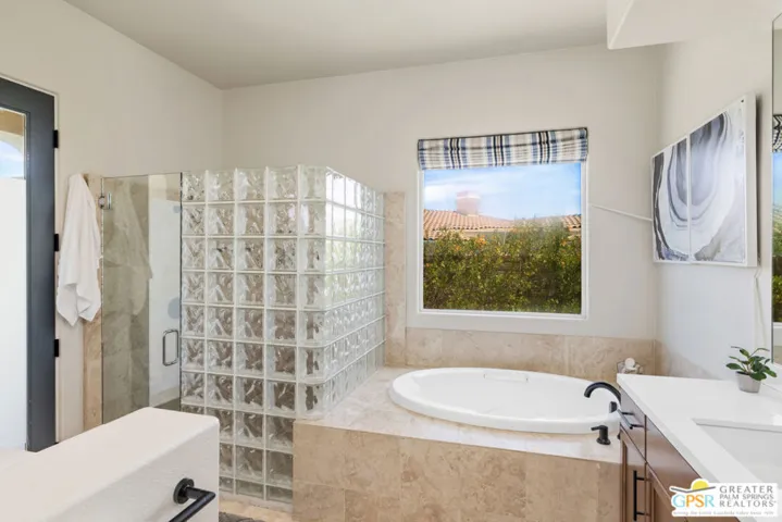 2220 N Hermosa Drive, Palm Springs, California 92262