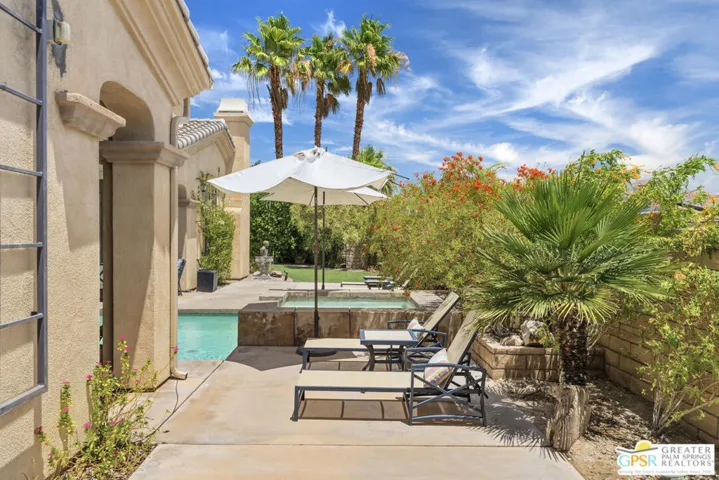 2220 N Hermosa Drive, Palm Springs, California 92262