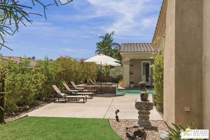 2220 N Hermosa Drive, Palm Springs, California 92262
