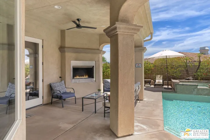 2220 N Hermosa Drive, Palm Springs, California 92262