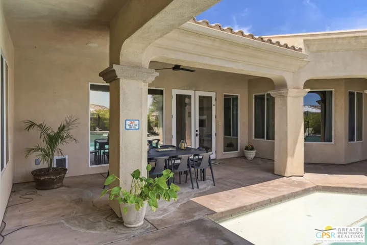 2220 N Hermosa Drive, Palm Springs, California 92262