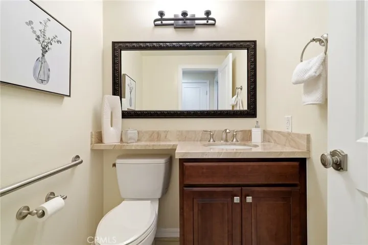 10837 Roycroft #27