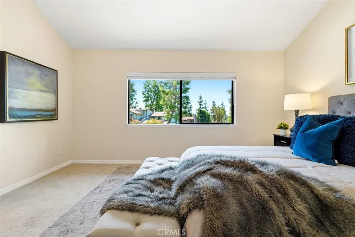 10837 Roycroft #27