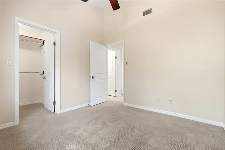 10837 Roycroft #27