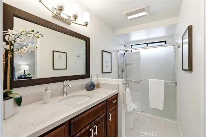 10837 Roycroft #27