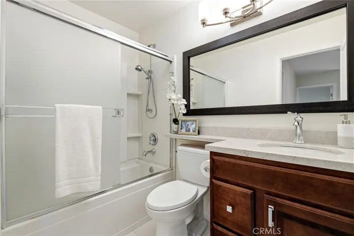 10837 Roycroft #27