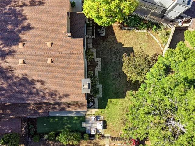 10831 Roycroft 27, Sun Valley, California 91352