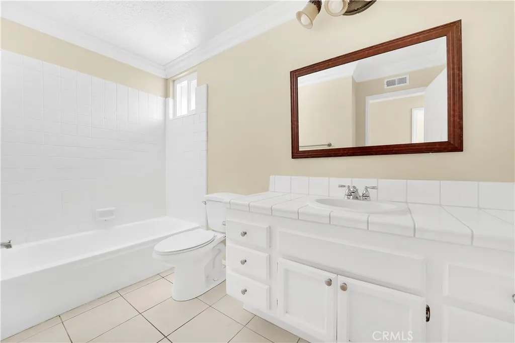 Upper Guest Full Bath
