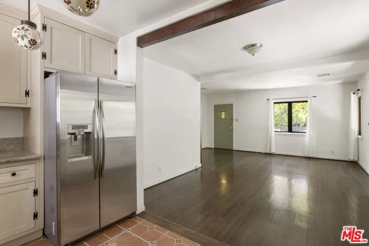 11269 La Maida Street, North Hollywood, California 91601
