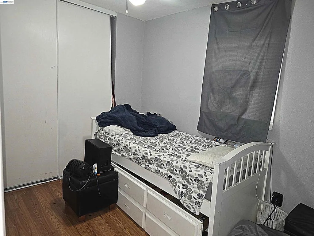 Extra Room