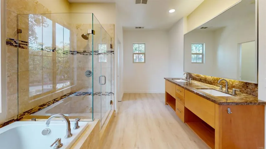 10710 Canyon Grove Trail 31, San Diego, California 92130