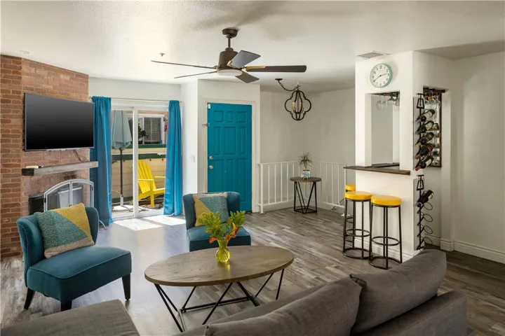 1618 S Mayflower B, Monrovia, California 91016