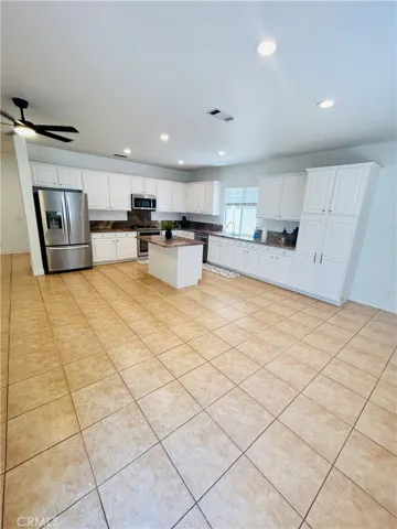 32561 Del Zura, San Juan Capistrano, California 92675