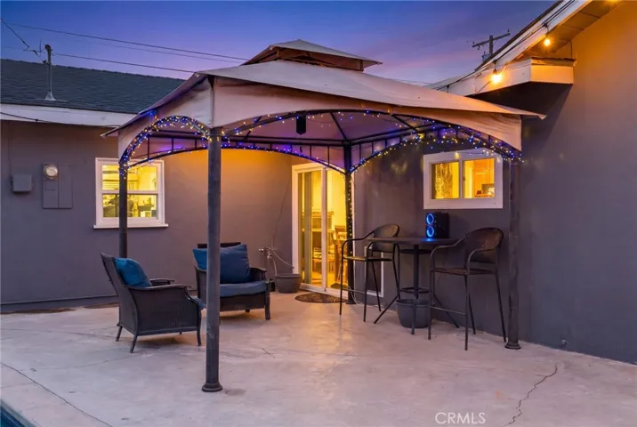 The canopy stays with the house.