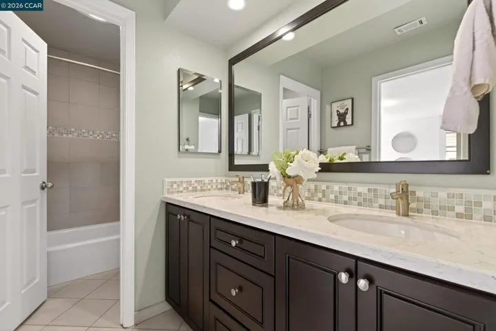 521 Buttonwood Dr., Danville, California 94506-2161