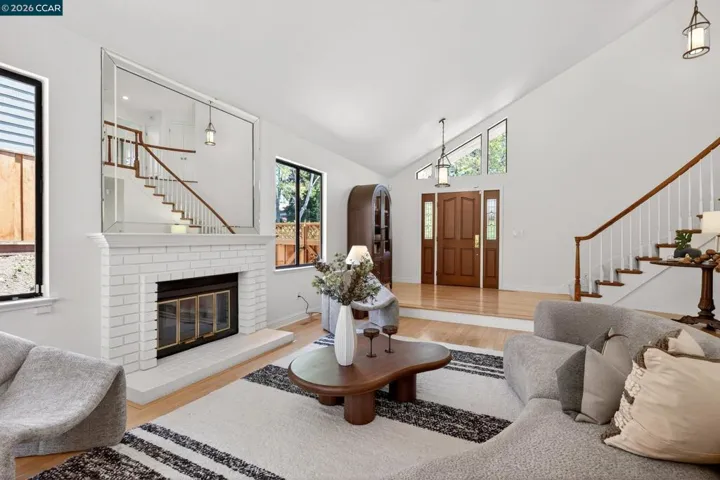 521 Buttonwood Dr., Danville, California 94506-2161