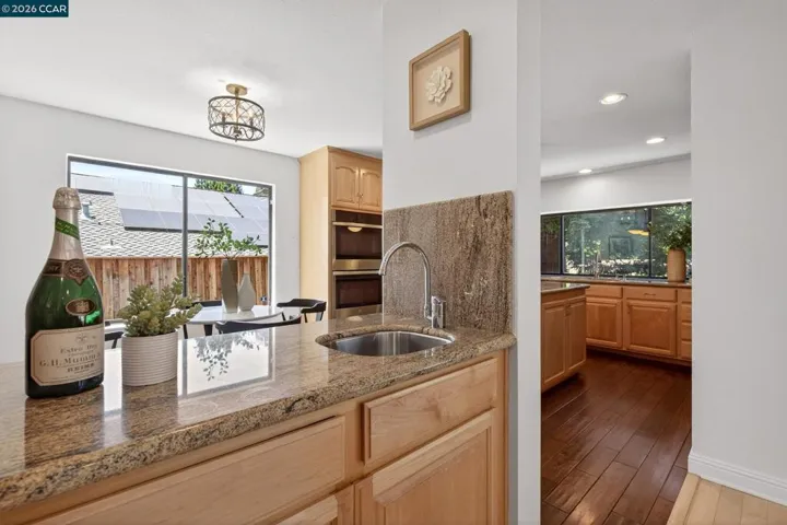 521 Buttonwood Dr., Danville, California 94506-2161