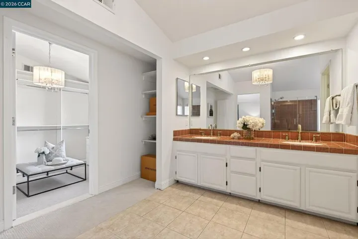 521 Buttonwood Dr., Danville, California 94506-2161