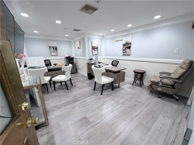 670 Kendall, San Bernardino, California 92407 — photo 5