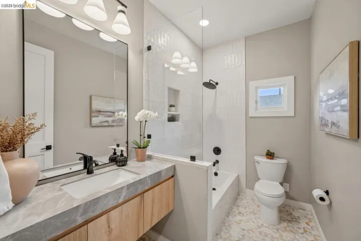 1009 Addison St, Berkeley, California 94710