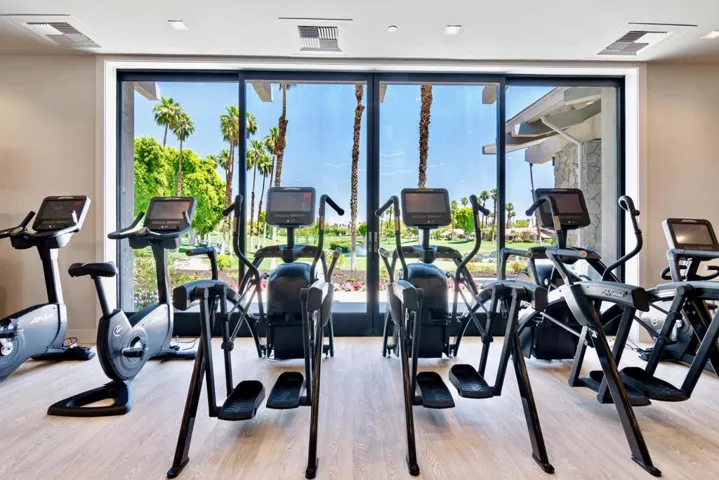 Aerobic Equip w- Magnificent Views