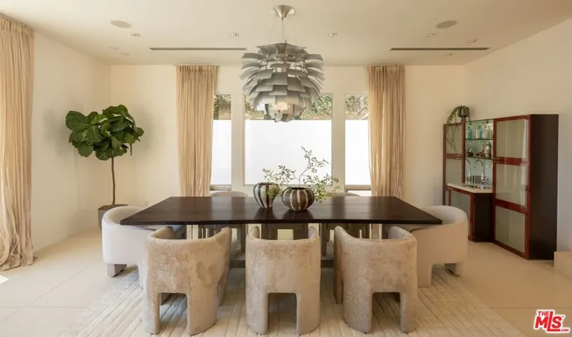 9229 Robin Drive, West Hollywood, California 90069