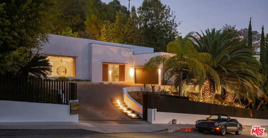 9229 Robin Drive, West Hollywood, California 90069