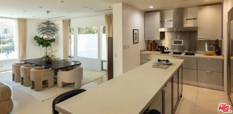 9229 Robin Drive, West Hollywood, California 90069