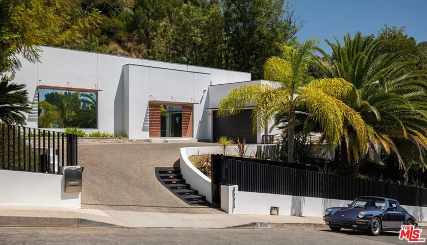 9229 Robin Drive, West Hollywood, California 90069