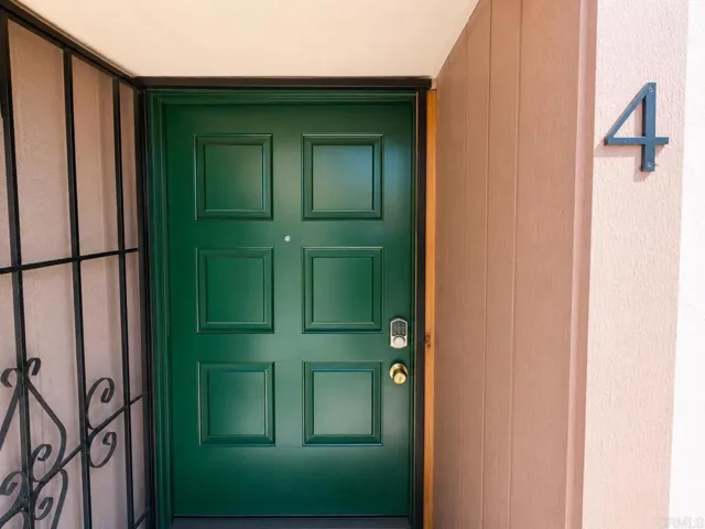 8767 Navajo Road 4, San Diego, California 92119