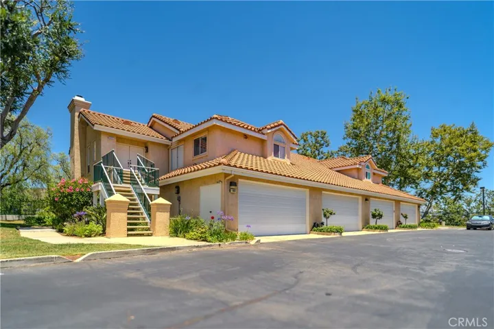 405 Huyler Lane D, Simi Valley, California 93065