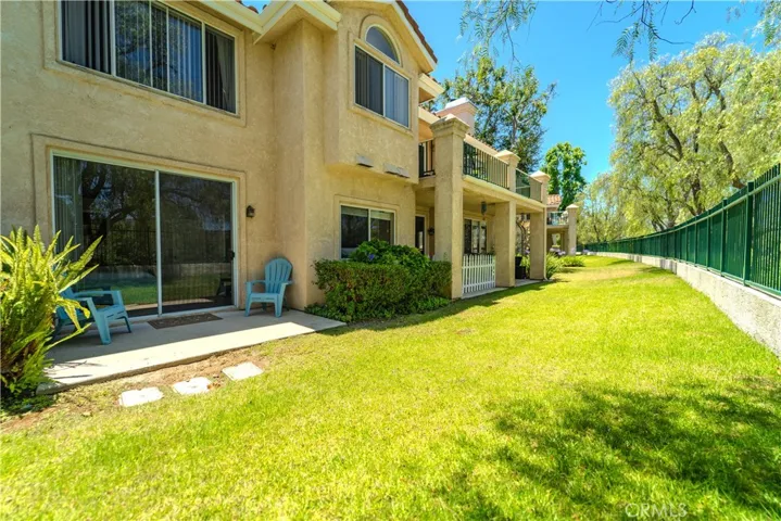 405 Huyler Lane D, Simi Valley, California 93065