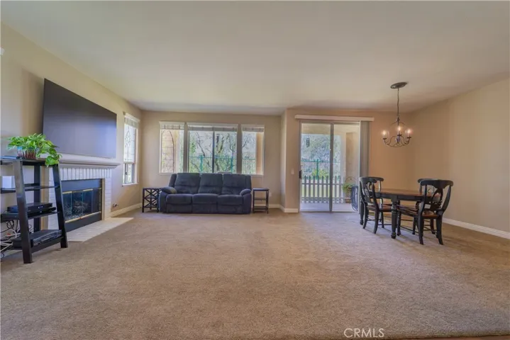 405 Huyler Lane D, Simi Valley, California 93065