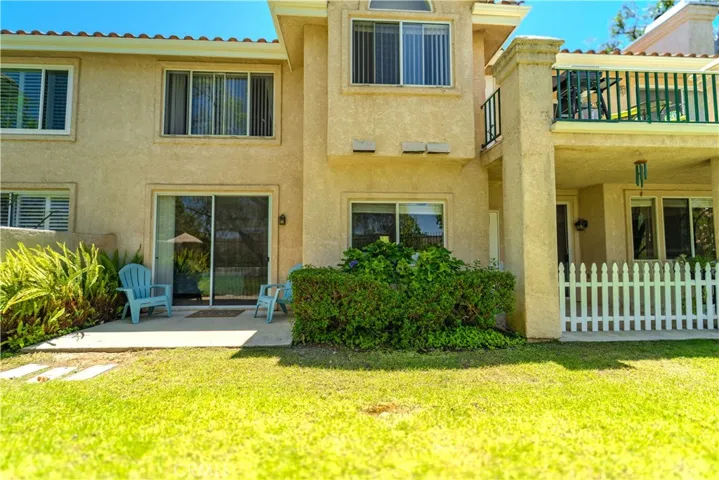 405 Huyler Lane D, Simi Valley, California 93065