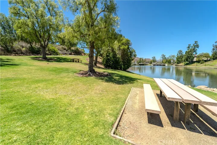 405 Huyler Lane D, Simi Valley, California 93065