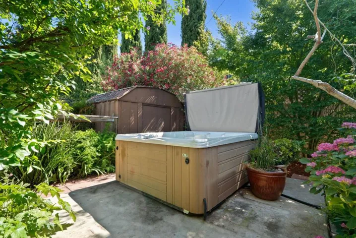 60 N Milton Avenue, Campbell, California 95008