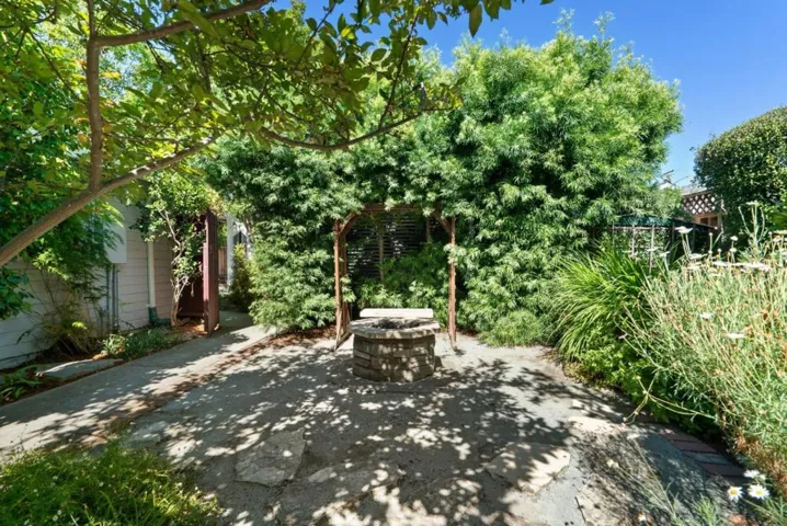 60 N Milton Avenue, Campbell, California 95008