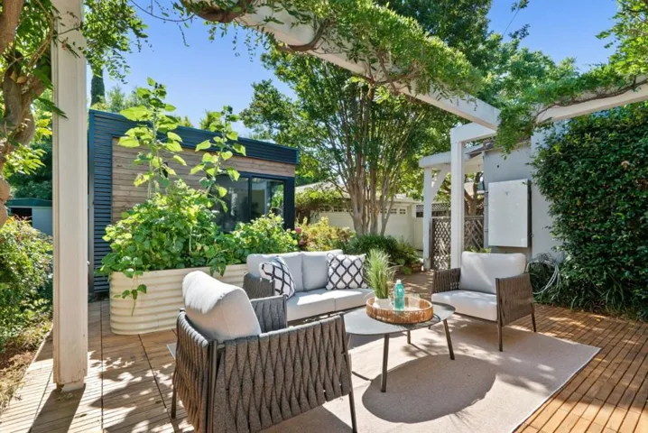 60 N Milton Avenue, Campbell, California 95008