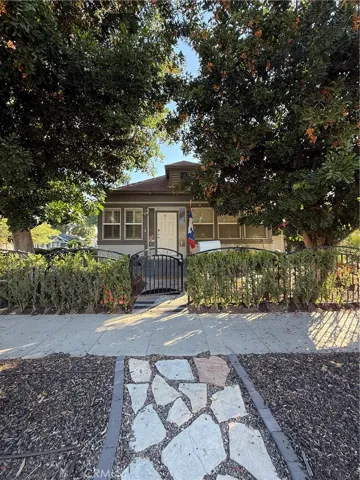 4193 5th, Riverside, California 92501